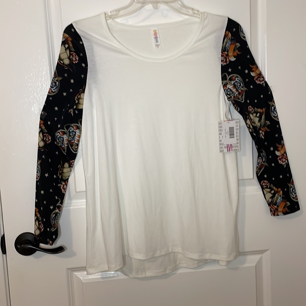 Ladies LuLaRoe long sleeveT shirt, size M (10-12) NWT